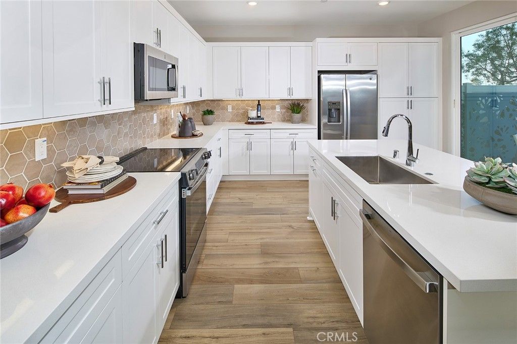 Image 6 of property listing at 12688 Rosemount Road, Eastvale, CA 92880