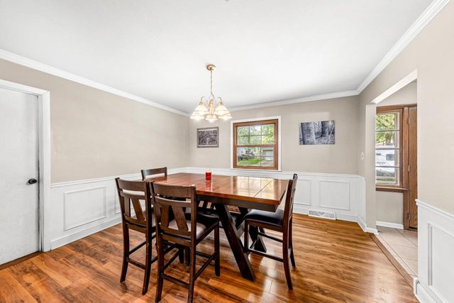 2251 E Poplar AVENUE, Oak Creek, WI 53154