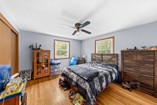 2251 E Poplar AVENUE, Oak Creek, WI 53154