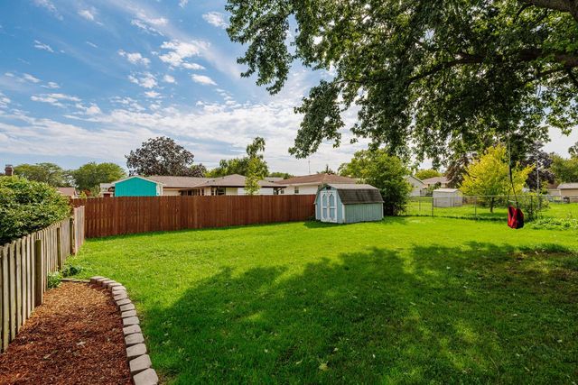 2251 E Poplar AVENUE, Oak Creek, WI 53154