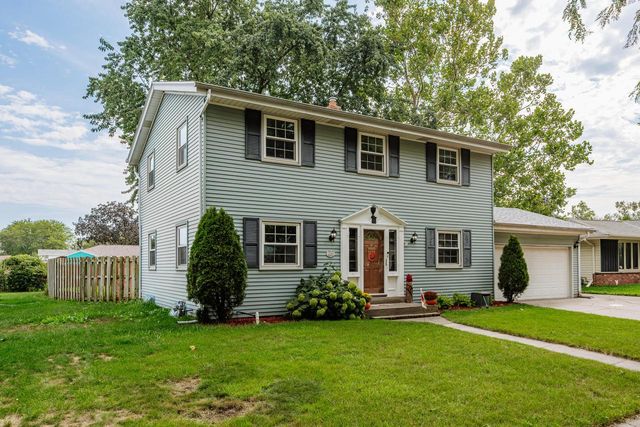 2251 E Poplar AVENUE, Oak Creek, WI 53154