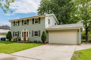 2251 E Poplar AVENUE, Oak Creek, WI 53154