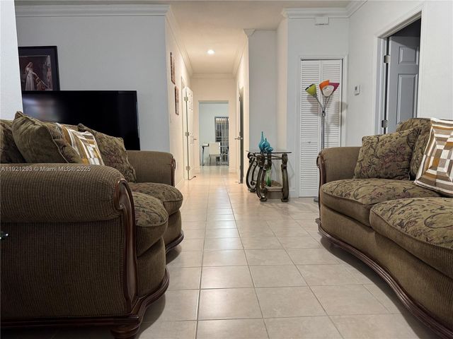 3041 NW 95th Ter, Miami, FL 33147