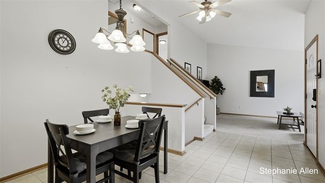 663 Ridgefield Drive, Coopersville, MI 49404