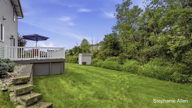 663 Ridgefield Drive, Coopersville, MI 49404