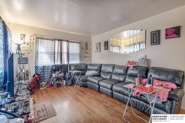 3620 Laurel Avenue, Omaha, NE 68111