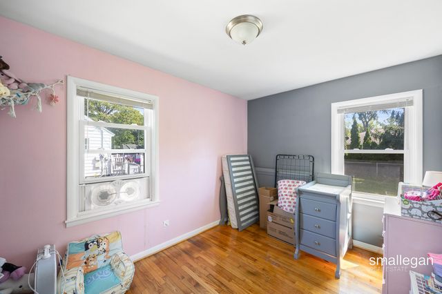 1059 W Summit Avenue, Roosevelt Park City, MI 49441