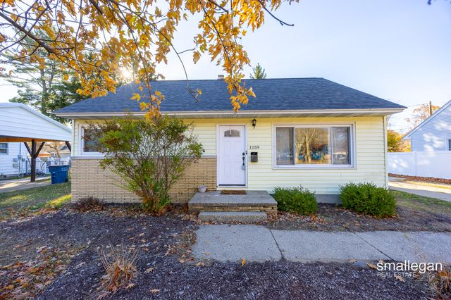 1059 W Summit Avenue, Roosevelt Park City, MI 49441