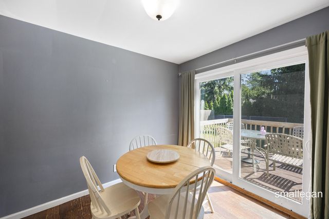 1059 W Summit Avenue, Roosevelt Park City, MI 49441