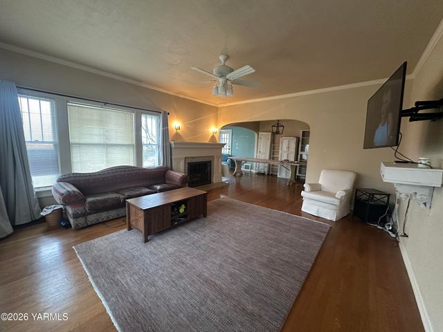 347 N 23rd Ave, Yakima, WA 98902