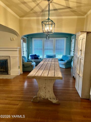 347 N 23rd Ave, Yakima, WA 98902