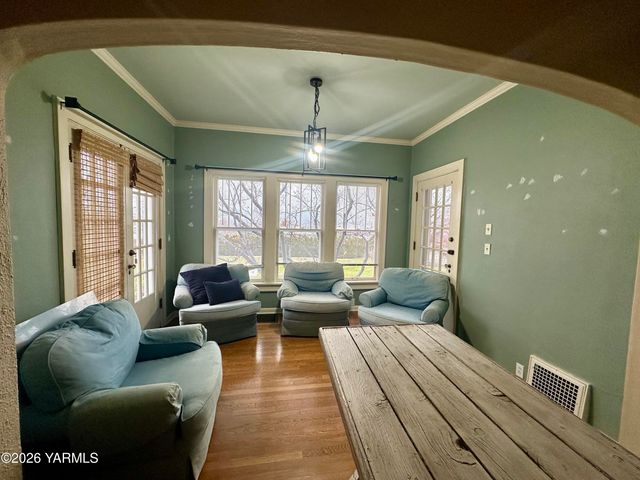 347 N 23rd Ave, Yakima, WA 98902