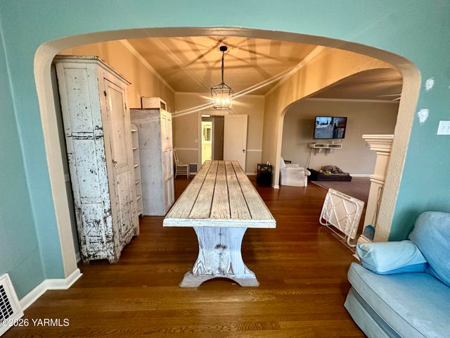 347 N 23rd Ave, Yakima, WA 98902