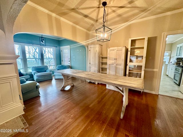 347 N 23rd Ave, Yakima, WA 98902