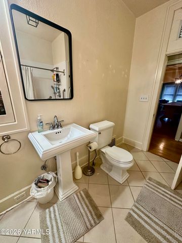 347 N 23rd Ave, Yakima, WA 98902