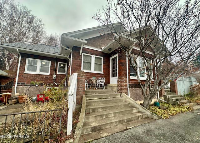 347 N 23rd Ave, Yakima, WA 98902