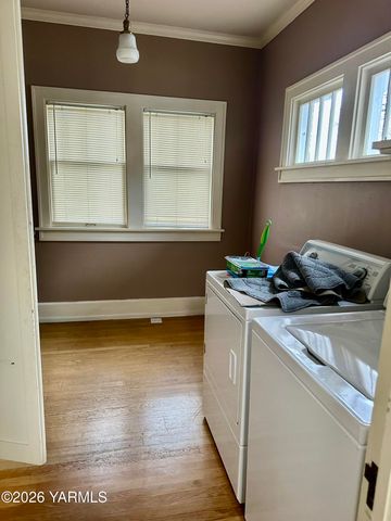 347 N 23rd Ave, Yakima, WA 98902