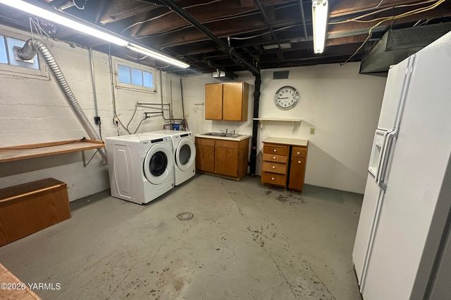 347 N 23rd Ave, Yakima, WA 98902