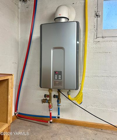 347 N 23rd Ave, Yakima, WA 98902