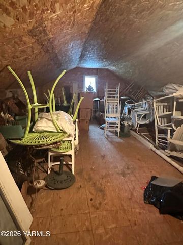 347 N 23rd Ave, Yakima, WA 98902