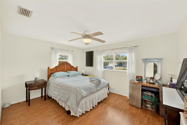 3255 57TH STREET N, St Petersburg, FL 33710