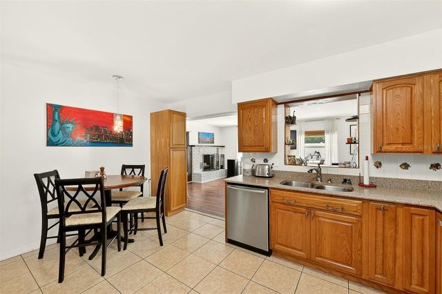 3255 57TH STREET N, St Petersburg, FL 33710