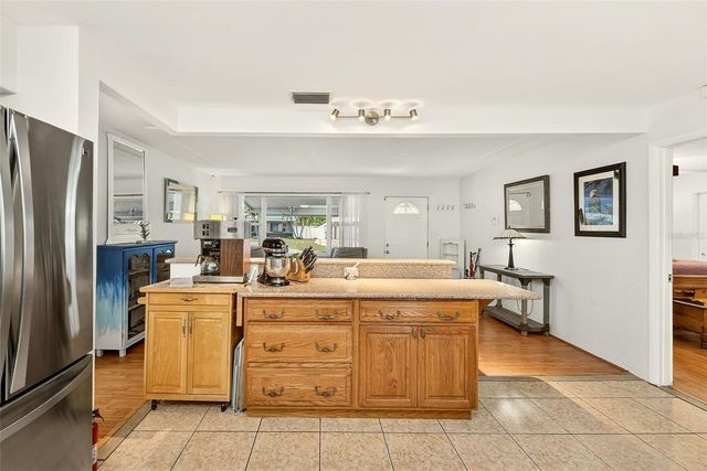 3255 57TH STREET N, St Petersburg, FL 33710