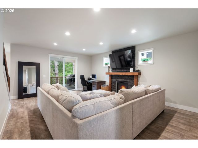 2188 Sw WALLULA Ln, Gresham, OR 97080