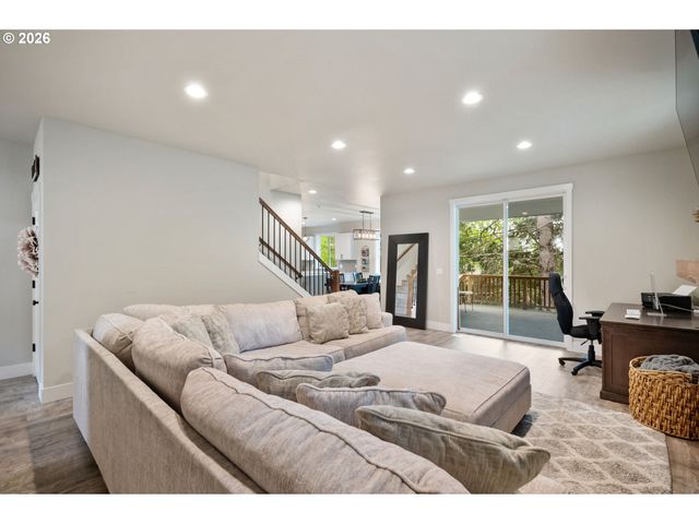 2188 Sw WALLULA Ln, Gresham, OR 97080
