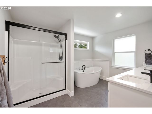 2188 Sw WALLULA Ln, Gresham, OR 97080