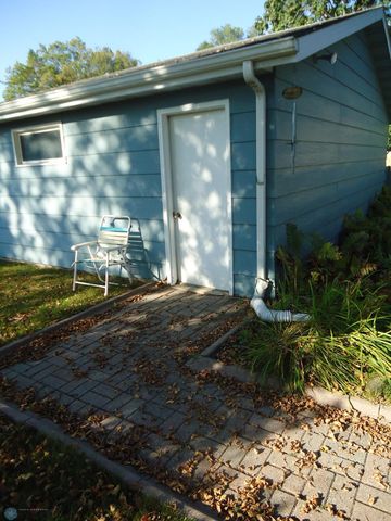 1418 11th Avenue S, Fargo, ND 58103