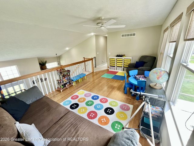 8639 Jacaranda Drive, Dimondale, MI 48821
