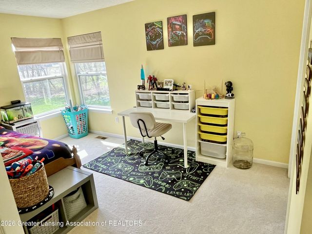 8639 Jacaranda Drive, Dimondale, MI 48821