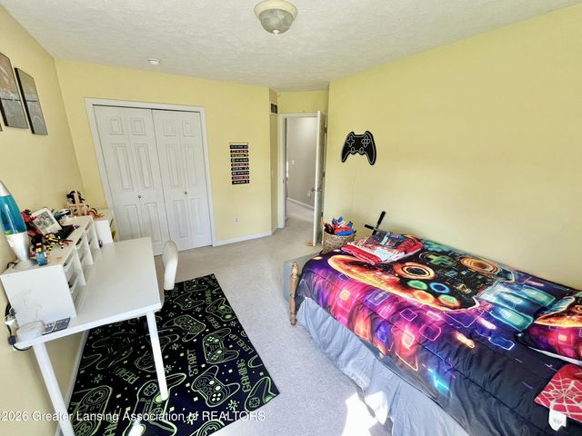 8639 Jacaranda Drive, Dimondale, MI 48821