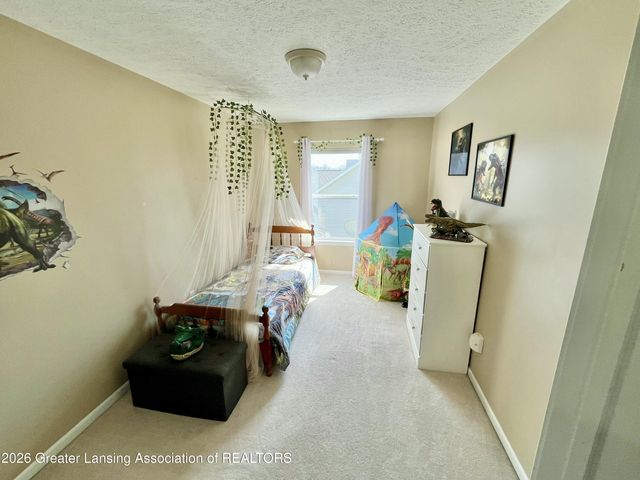 8639 Jacaranda Drive, Dimondale, MI 48821