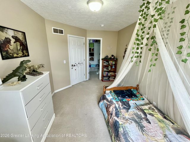 8639 Jacaranda Drive, Dimondale, MI 48821