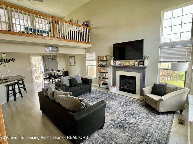 8639 Jacaranda Drive, Dimondale, MI 48821