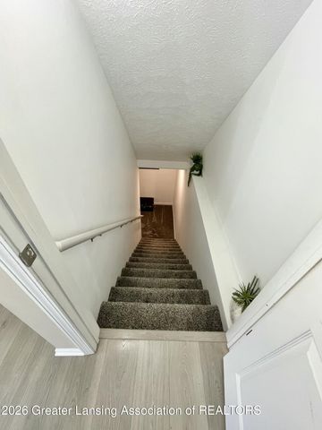 8639 Jacaranda Drive, Dimondale, MI 48821