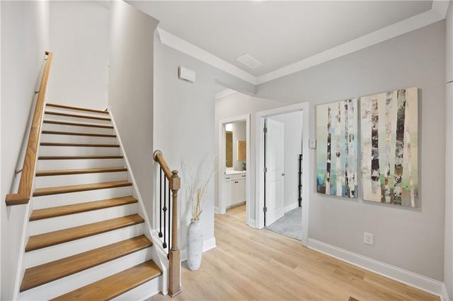 504 Hampton Crossing, Woodstock, GA 30188