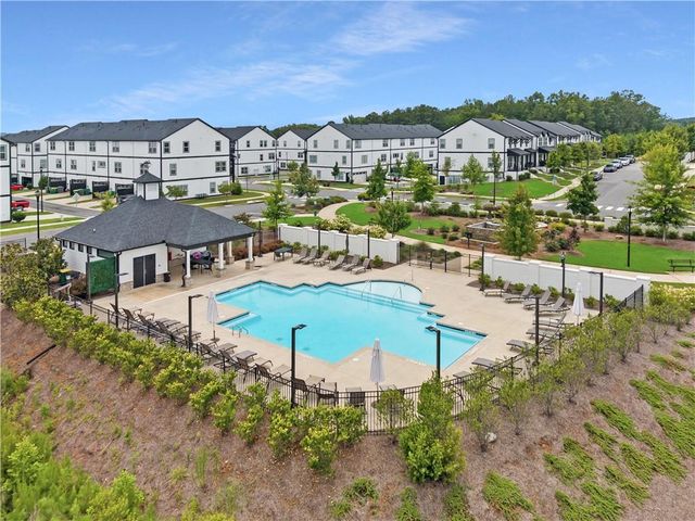 504 Hampton Crossing, Woodstock, GA 30188