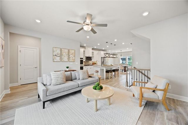 504 Hampton Crossing, Woodstock, GA 30188