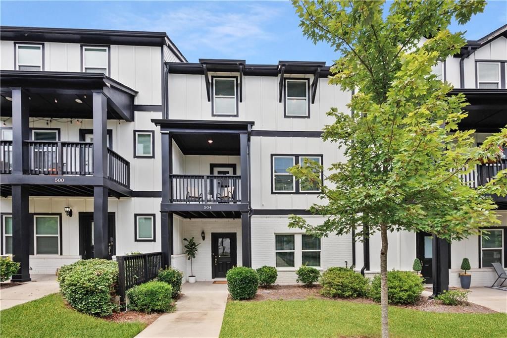 504 Hampton Crossing, Woodstock, GA 30188