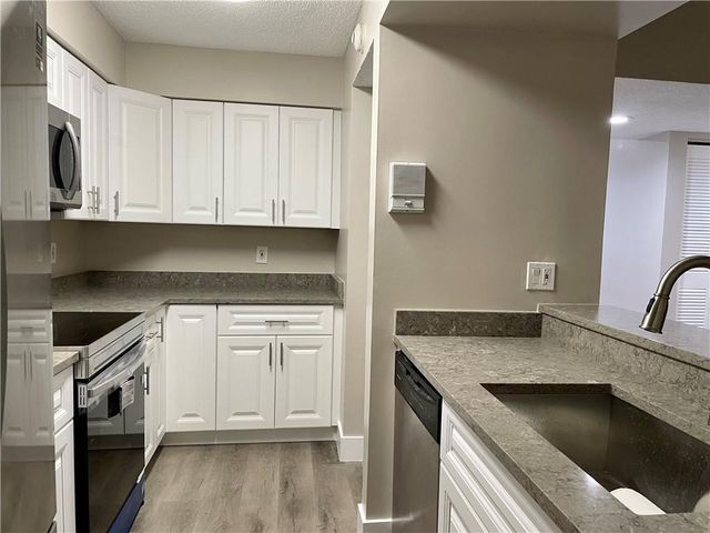 1674 NW 81ST Way 1674, Plantation, FL 33322