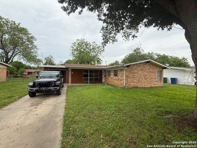 4519 CREEKMOOR DR, San Antonio, TX 78220