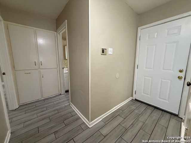 4519 CREEKMOOR DR, San Antonio, TX 78220
