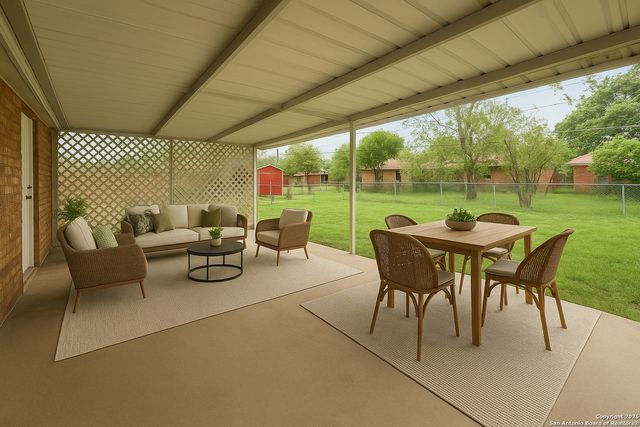 4519 CREEKMOOR DR, San Antonio, TX 78220