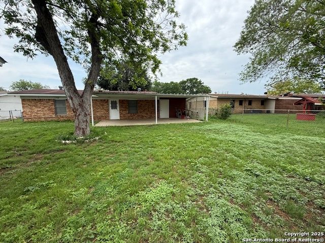 4519 CREEKMOOR DR, San Antonio, TX 78220