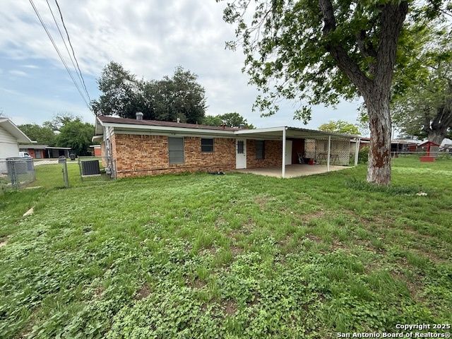 4519 CREEKMOOR DR, San Antonio, TX 78220
