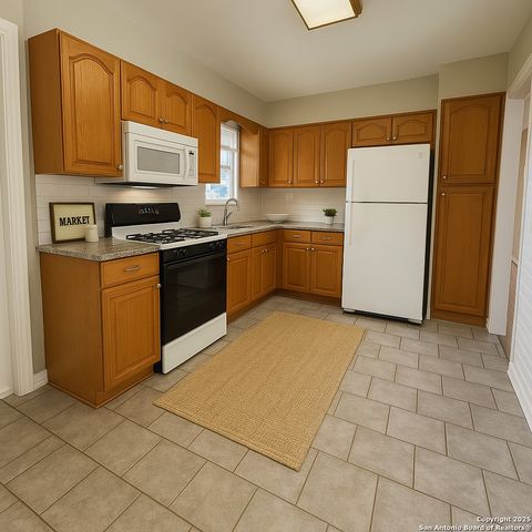 4519 CREEKMOOR DR, San Antonio, TX 78220