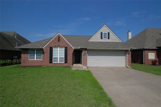 4944 S 204 Avenue E, Broken Arrow, OK 74014